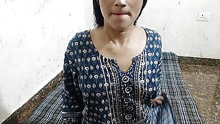 Hot bhabhi ki tight chut ko dhila kar diya