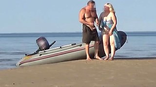 Boatman ravaged a super-steamy tourist