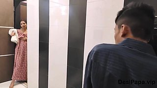 Young 18 Year Old Skinny Desi Man Fucking Mature Indian Aunty In Hotel Room